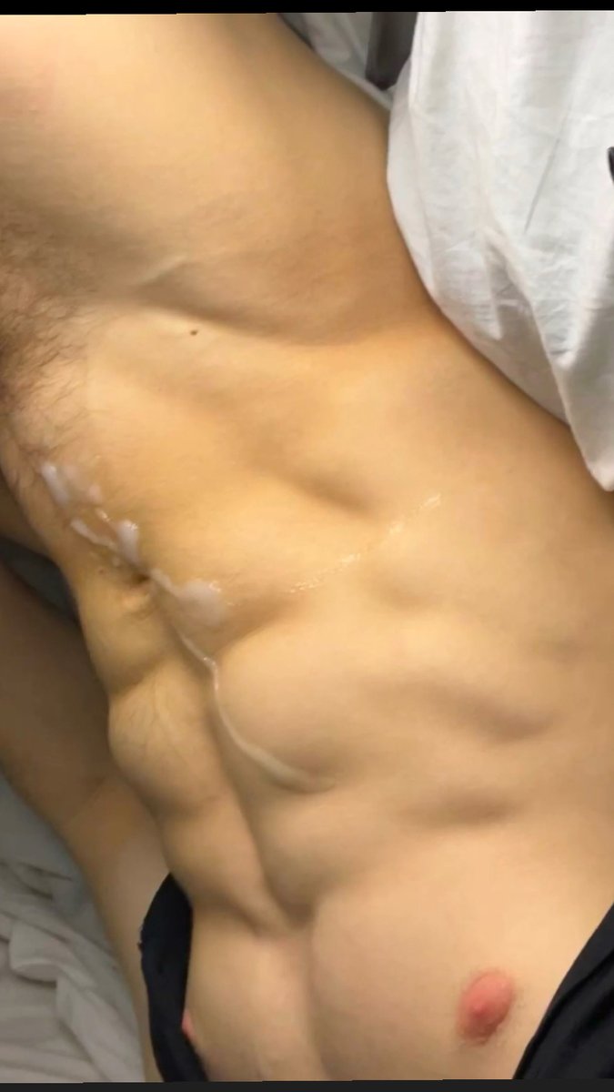 maxxyfeat's tweet photo. Should i post video jerk off?? #bisexual #toponlyfans #topdic🍆 https://t.co/uF3agdqmmU
