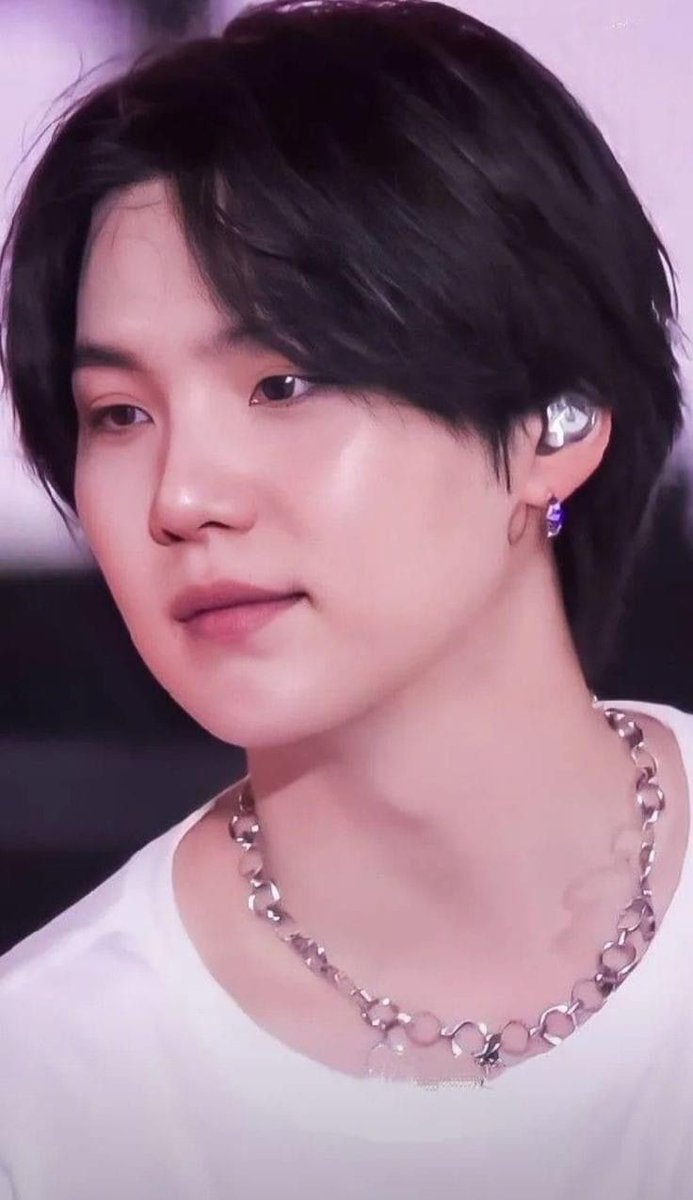 SUGA tweet media