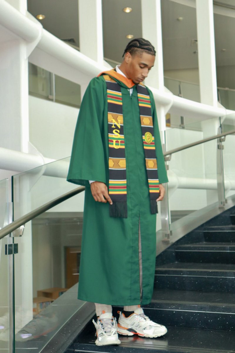 10k_ronn's tweet photo. Went from flunking in high school to College Graduate 🎓🏁

B.S. Construction Management Engineering &amp; Technology. 

NSU Alum🔰 https://t.co/2RlH9VosBu