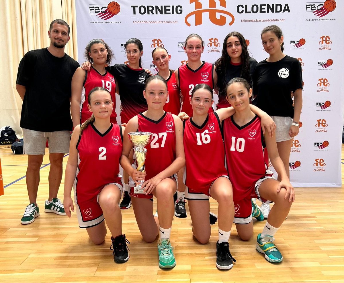SagratCorDip's tweet photo. Infantil Femení 1r classifica Torneig Clausura de Lloret.
Enhorabona!
#CESagratCorDiputació #extraescolars #bàsquet #valors #eixamplebcn https://t.co/9TuscnvoZr