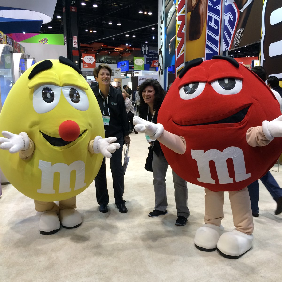 Who else loves mascots?
It's #NationalMascotDay!