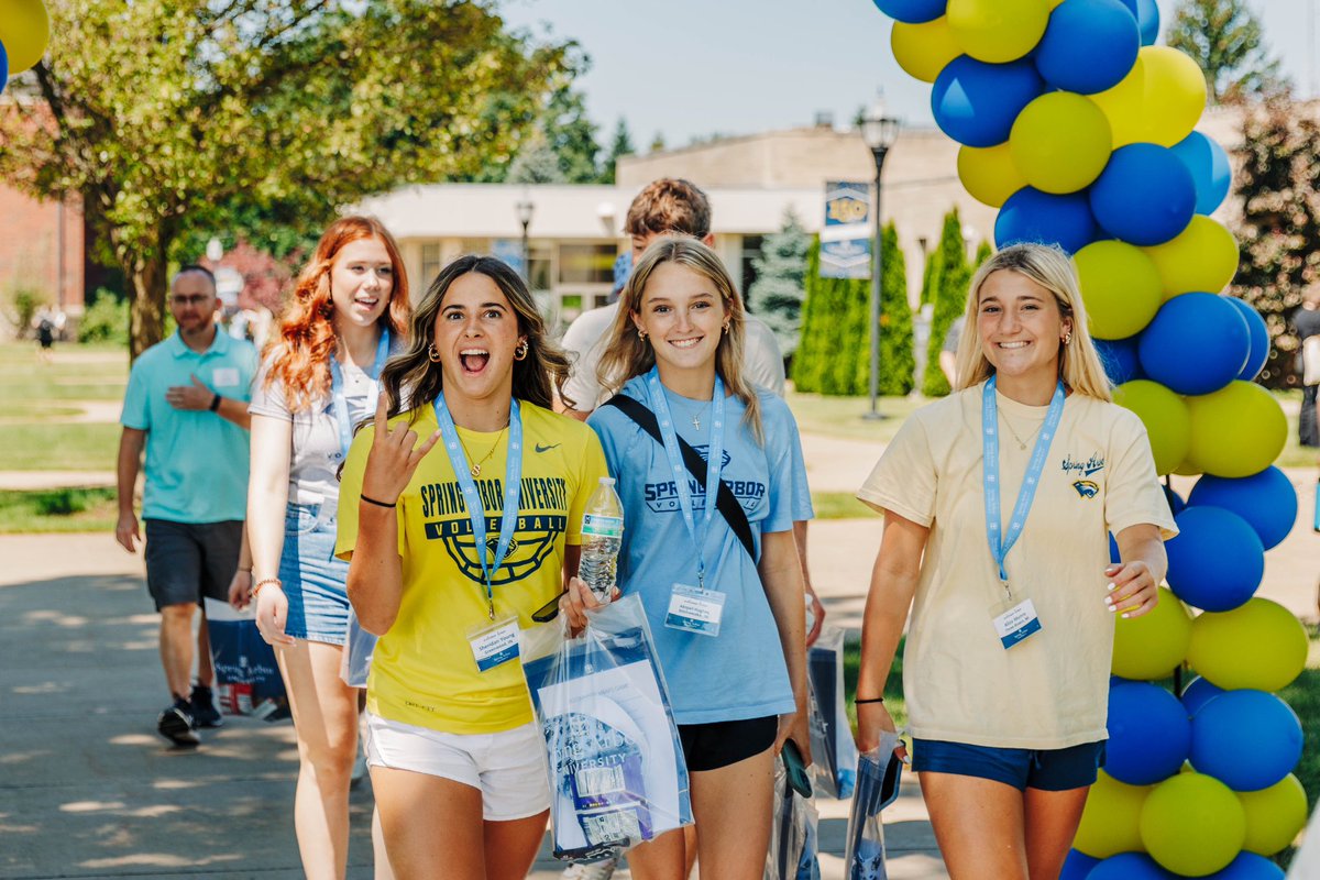 springarboru's tweet photo. We got to meet all of our future Cougs at New Student Orientation on Friday! It was so great to see you all on campus, and we can't wait to see you back here in a few months! 🤩 https://t.co/TvKASgoy9A
