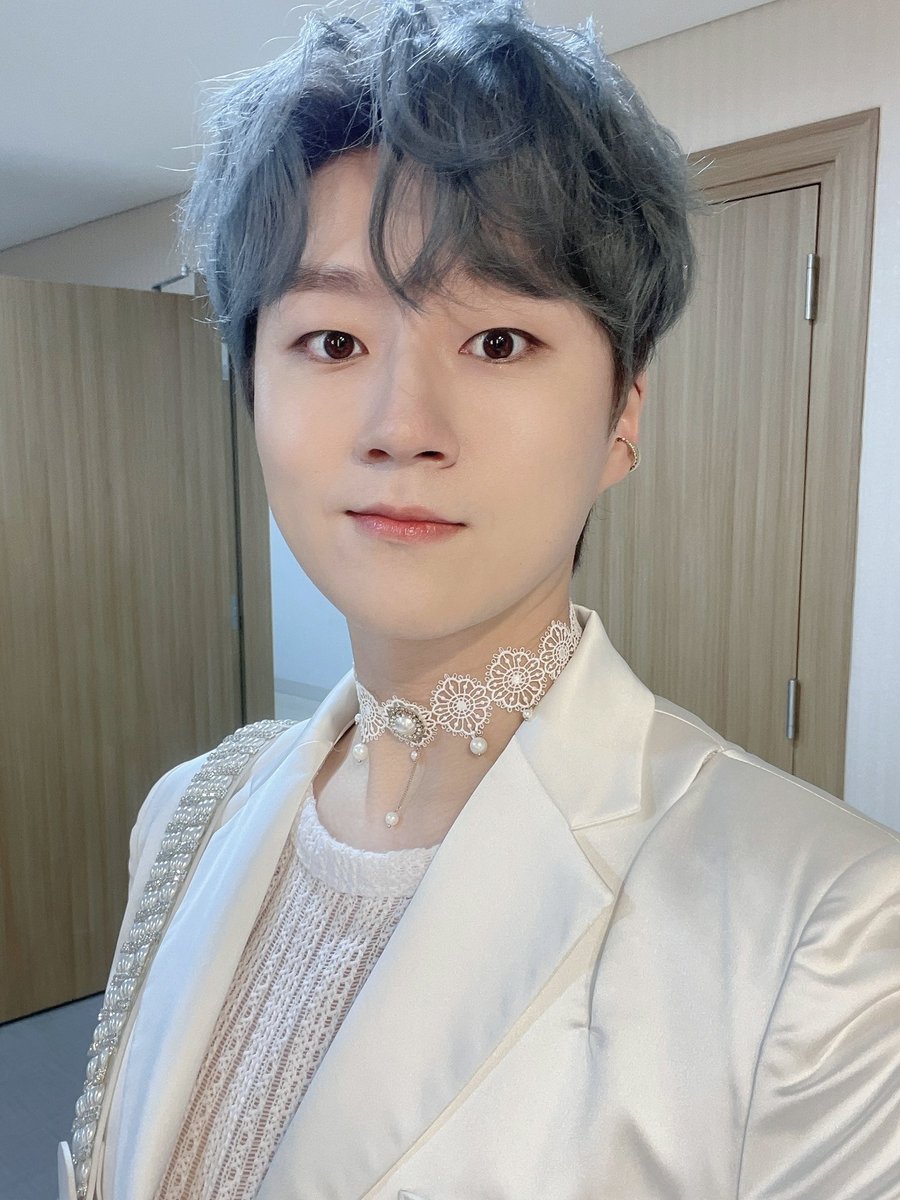 ForestellaM's tweet photo. #UnDรญaComoHoy pero en 2022
Forestella estaba en Busan en su gira de 'The Beggining World Tree'
#ํฌ๋ ์คํ
๋ผ #Forestella #BaeDoohoon #KoWoorim #KangHyungho #ChoMingyu #quartet #soopbyeols #koreanidol #music #bias
#TheBeginning_WorldTree
https://t.co/xUvAkaTneY https://t.co/TjIt6Fzgne