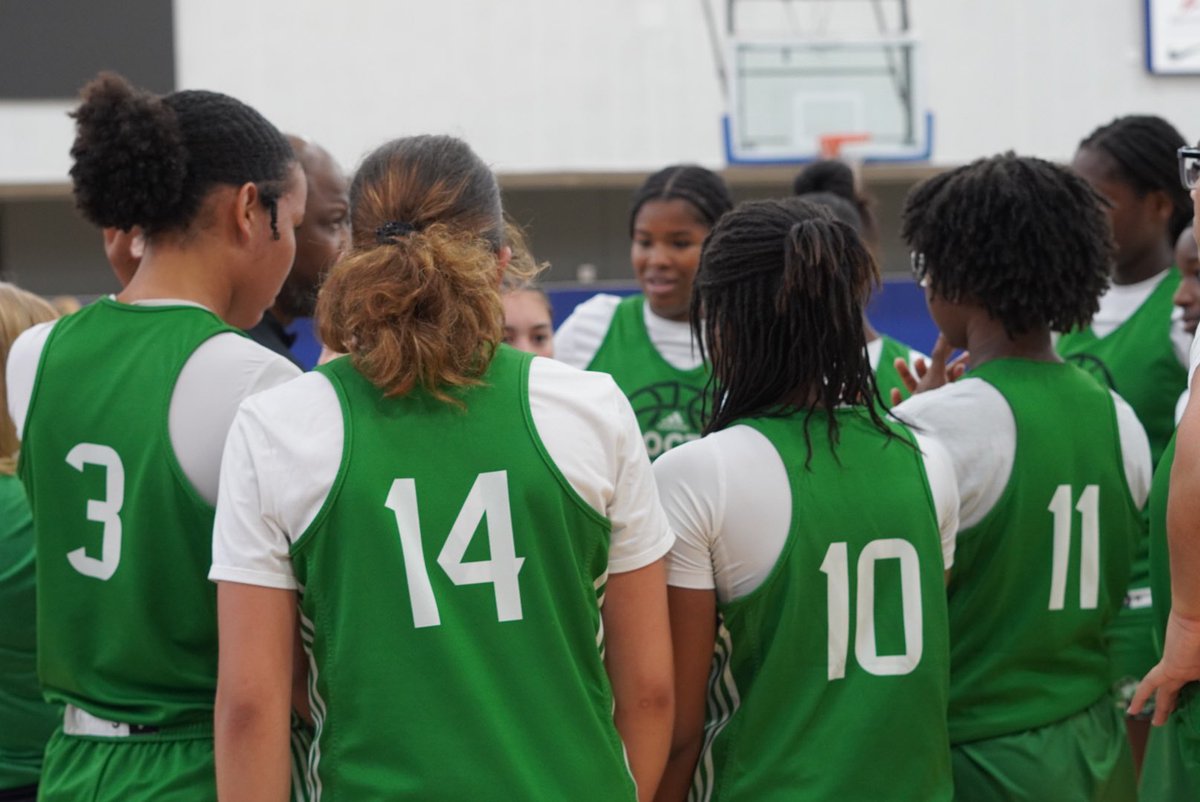 ChoctawWBB's tweet photo. One beat! One sound! The lady Indians attended the University of West Florida’s basketball camp last week.  “A basketball team is like a well-oiled machine; every part is important, no matter how small.”
 
#GATA 💚🖤🏀 https://t.co/BKblLvU1kC