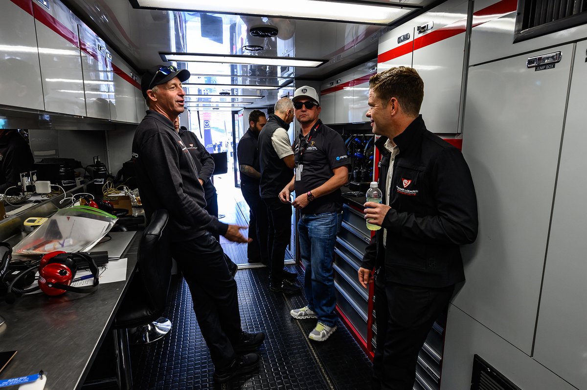 🦎Flying Lizard Motorsports tweet media