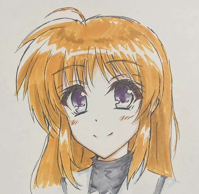 まだ実家に滞在中ですがなんか落書きがしたくなったので発見してたコピックとボールペンで落書きなのはちゃん。リリカルなのはの設定資料劇場版1stも発見済みだったので折角ならと髪下ろしVer.に。しかし普段と比べると色が物足りないッス(^◇^;) 