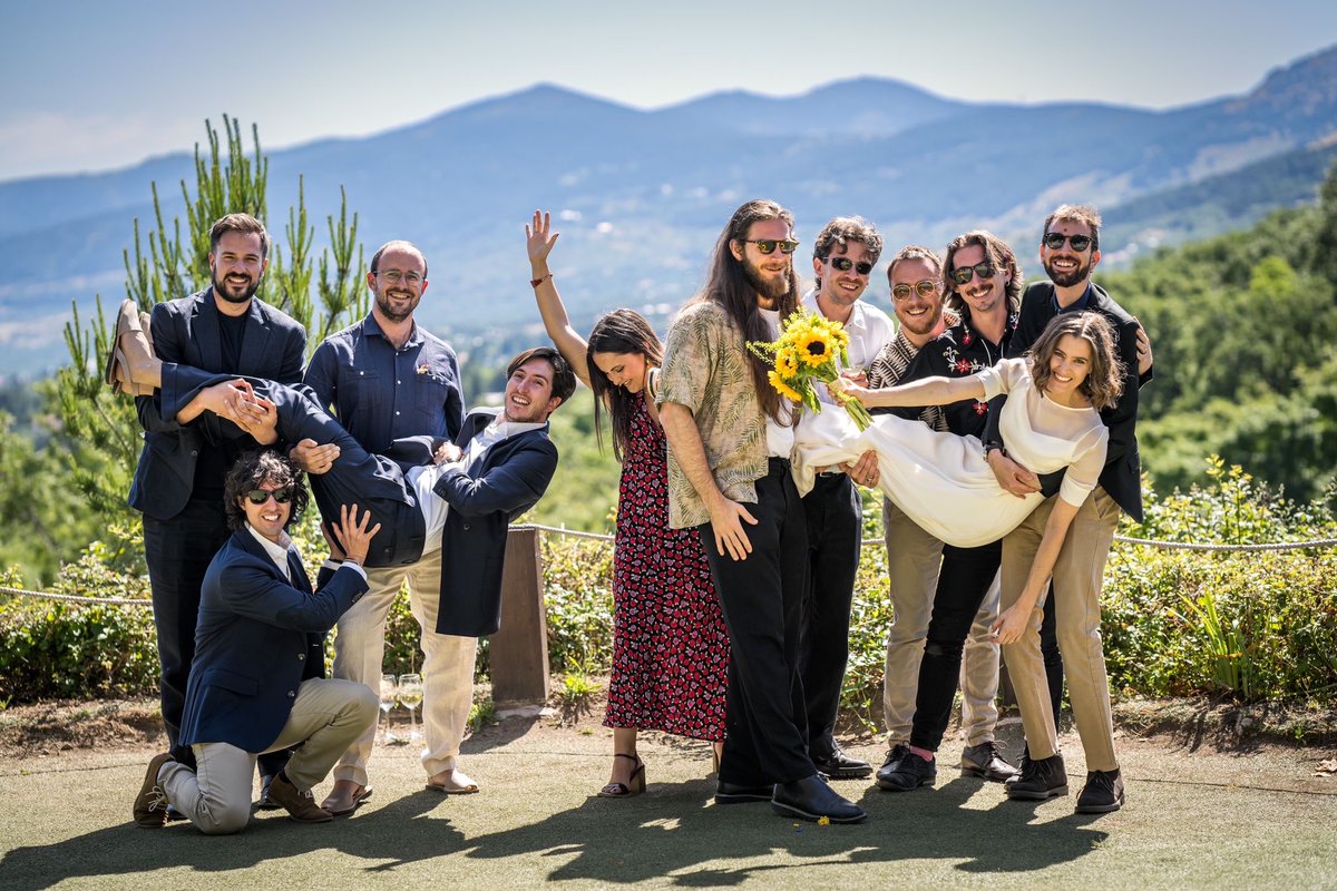 Se nos casaron les amis y el comité federal ahí estuvo para contárselo a todo ustede. Larga vida a esa pareja güena🥂