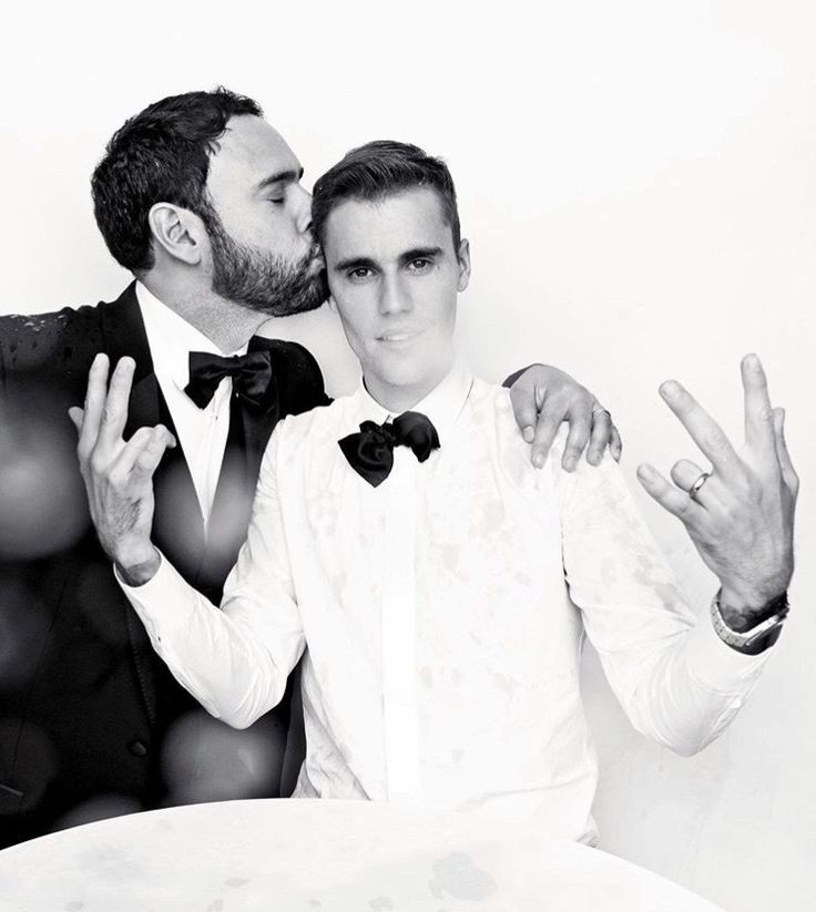 ibeliebersmx's tweet image. 🚨| Oficialmente Justin Bieber ya no es representado por Scooter Braun.

— Scooter Braun anuncia su retiro como manager después de 23 años.