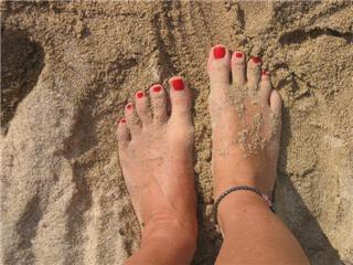 I love the feeling of sand beneath my feet! https://t.co/DqOXZxiPm5<a href="/tag/bootfetish"class="tags"><span>#bootfetish</span></a>