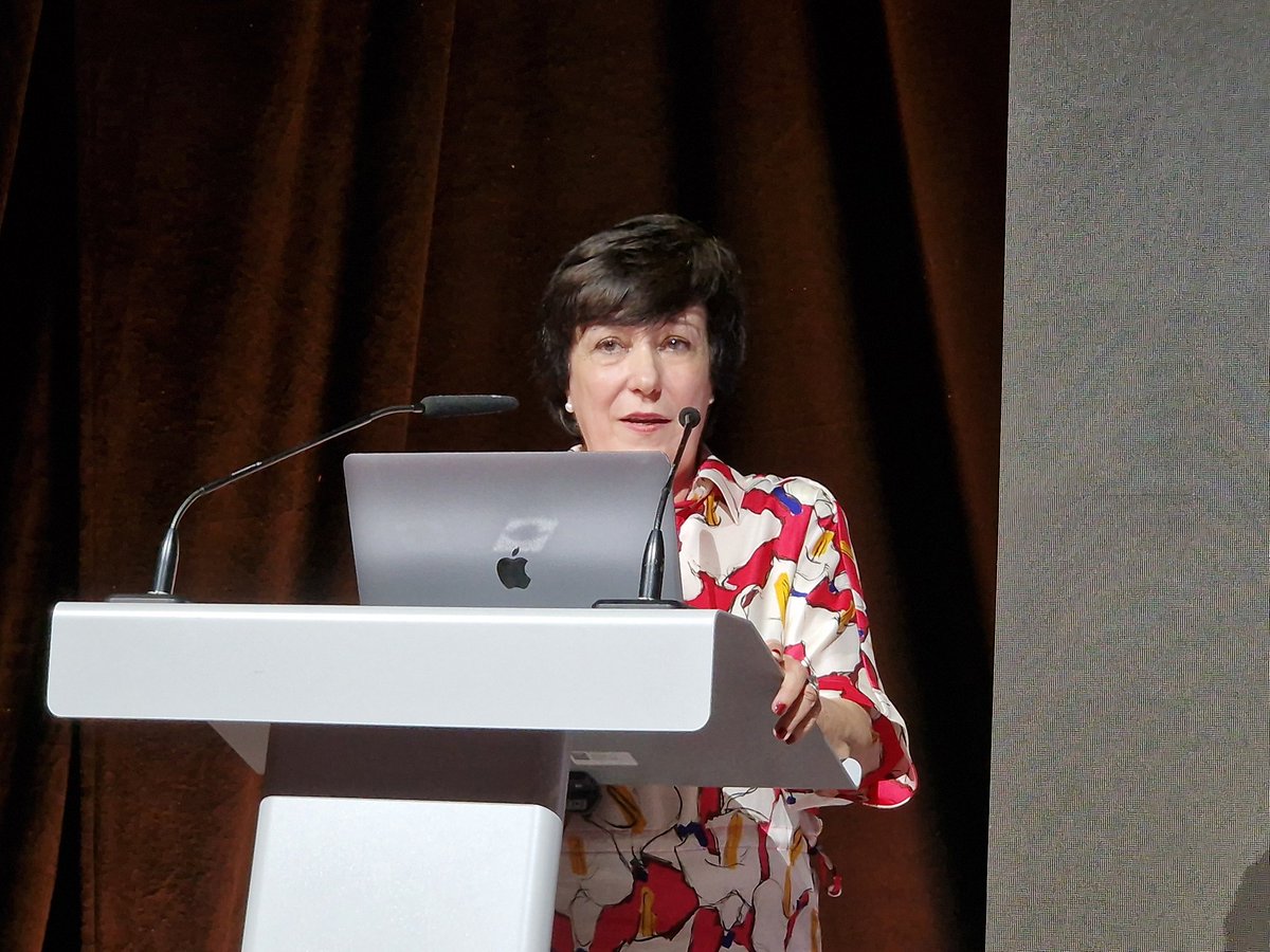 ⚪️ Turno de exponer las conclusiones de la sesión de la tarde en el Seminario Internacional ‘Museos, turismo e innovación. Hacia un futuro sostenible’ de <a href="/Icomesp/">ICOMEsp</a>. 

🗣Rosa María Hervás - <a href="/ICOMesp/">ICOMEsp</a>

#CMMalaga