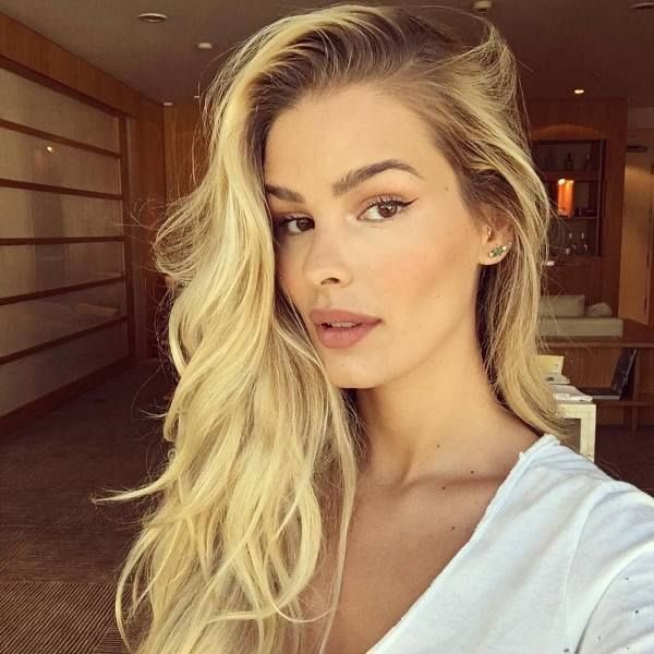 QUEREMOS MAIS! hoje é aniversário da nossa in rafa (<a href="/razaomem/">rafa 🧙‍♀️🍴</a>) 
te desejamos muita saúde e felicidade para você nesse novo ciclo da sua vida, e que você possa realizar tudo que você deseja. 
uma pessoa maravilhosa com o coração maravilhoso, te amamos.