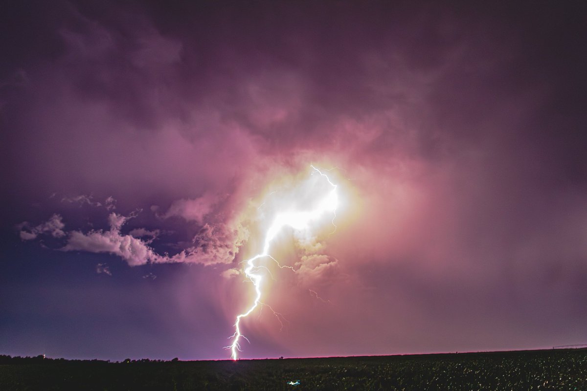 NebraskaSC's tweet image. Some electrical discharge...
Axtell Nebraska 06.16.24 #lightning