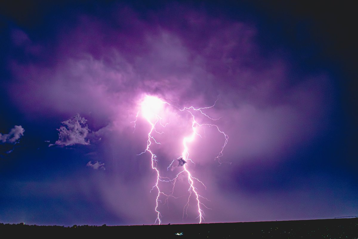 NebraskaSC's tweet image. Some electrical discharge...
Axtell Nebraska 06.16.24 #lightning