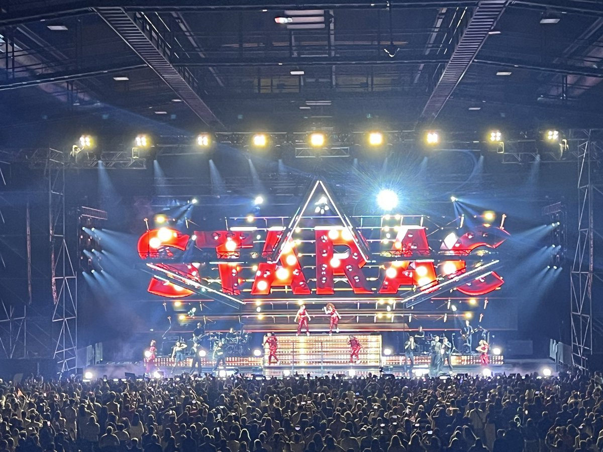TisaConseils's tweet photo. Concert de la #Staracademy hier à Tours c’était top malgré l’absence de Pierre (petit goût amer quand même 😢), impressionnée par leurs performances et leurs progressions ! Par contre on est reparti sur une déception… 👇🏻 #StaracademyTour https://t.co/dz28AbFOWX