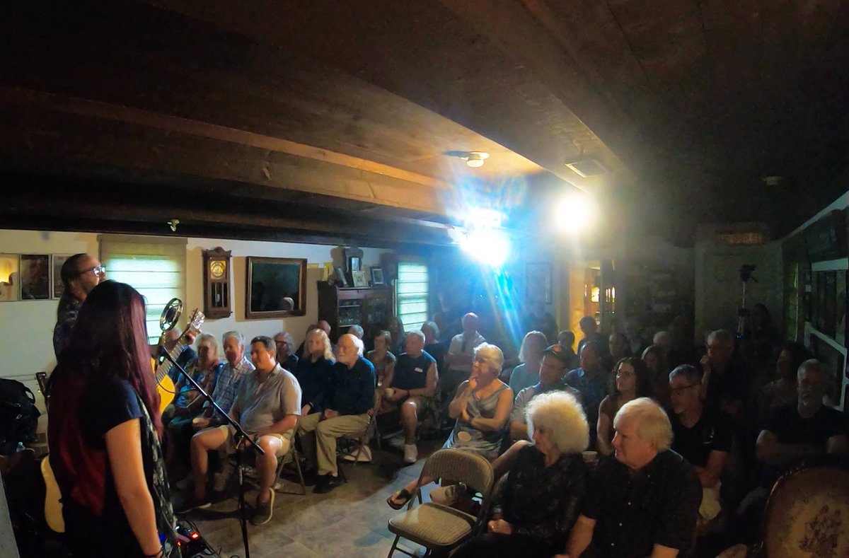 So good to be back at Cooper’s House on Saturday. We were last there in 2018!! 😮 WHAAATTT? 

Next up 49 West Coffeehouse, Annapolis, Marlyland!