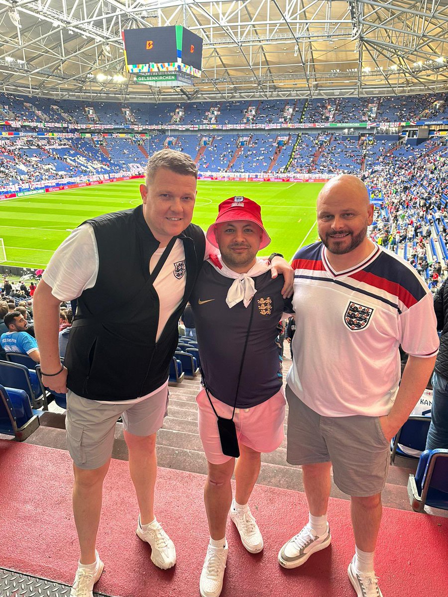 Tony Beckingham tweet media