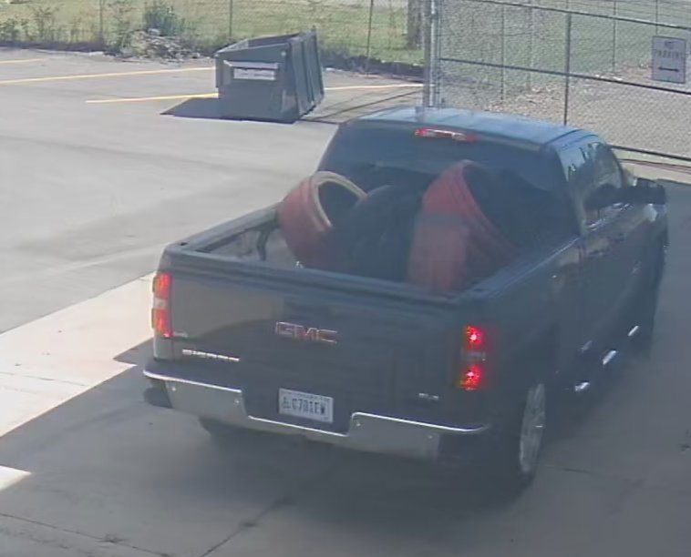 Why do people do this?  Dumping tires after hours is not right.  Yes, this will be given to the <a href="/southbendpolice/">South Bend Police</a> as the plate is clearly visible. <a href="/SouthBend311/">South Bend 311</a> <a href="/abc57/">shawn pierce</a>