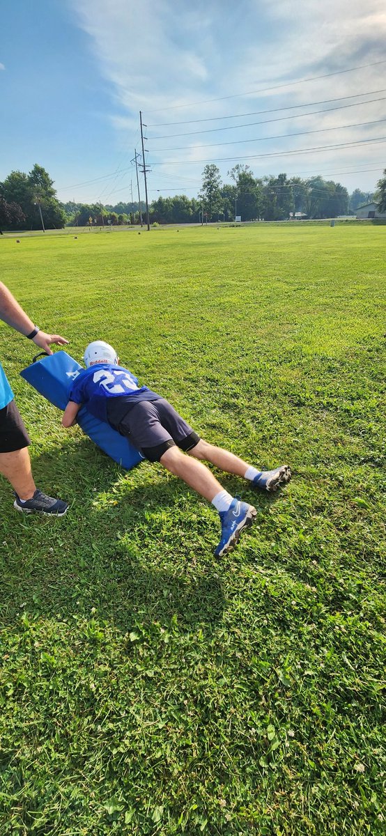 Spillan_66's tweet image. We are CZR!!!!! @CZR_Football Held practice today at ZR High School! Thank you to the ZR staff for the work they did to make the field ready for us! It was awesome! Looking forward to two more days at ZR this week. Keep getting 1% Better everyday. #TogetherWeWill #BBS24