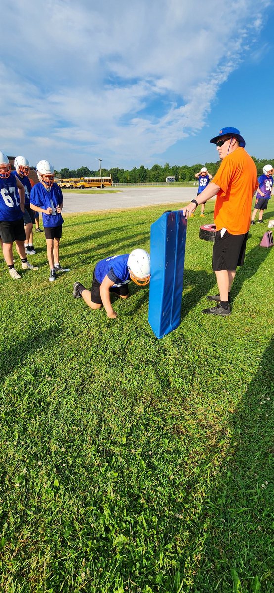Spillan_66's tweet image. We are CZR!!!!! @CZR_Football Held practice today at ZR High School! Thank you to the ZR staff for the work they did to make the field ready for us! It was awesome! Looking forward to two more days at ZR this week. Keep getting 1% Better everyday. #TogetherWeWill #BBS24
