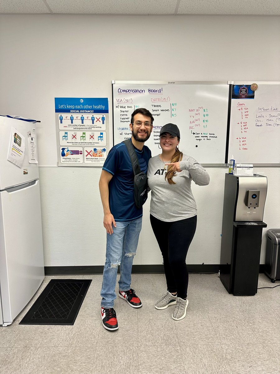At Middletown Store with their Certified Connectivity Expert Zakary Capote. Nice job Zak!! Keep it up #lifeatatt <a href="/BeardedMike23/">Mike Latorre</a> <a href="/Niicky4750/">Nicky Nieves</a> <a href="/sharronsilvia/">Sharron Silvia</a> <a href="/TheNEStates/">Northeast States</a> <a href="/jessicamcarval/">Jessica Manzo</a>