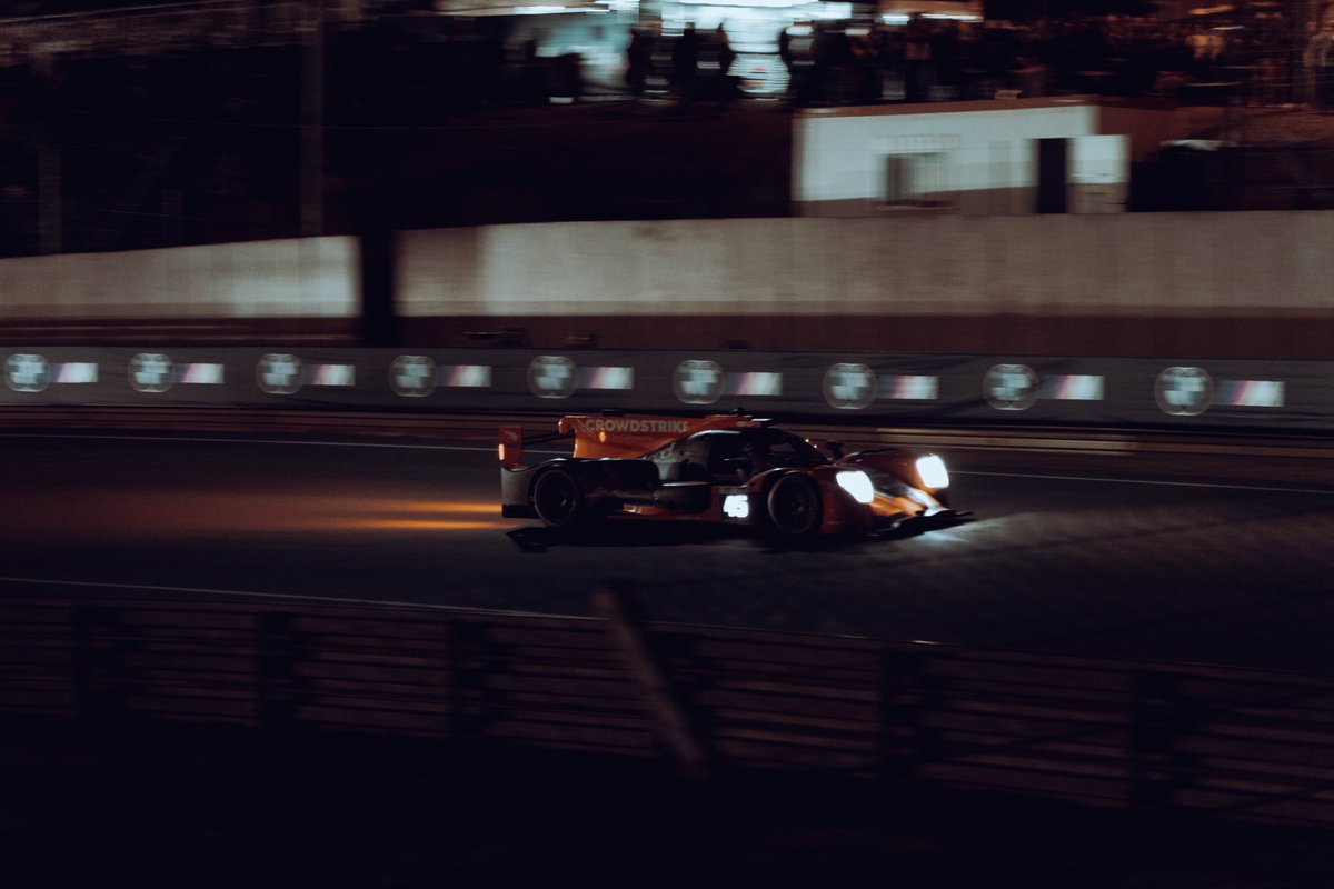 YoAnN_2s's tweet photo. Les 24h du mans c’était quelque chose.
Objectif : être de l’autre coté des grillages en 2025 ⏳
#lemans24 #wec https://t.co/mr6sm1UVq3