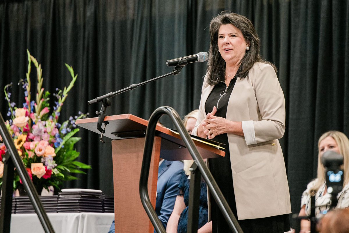 TeachRightUSA's tweet photo. TRUSA’s Ms. Deirdre McCullough had the honor of speaking at Odyssey Online Learning’s graduation recently. It was such a privilege to congratulate the Class of 2024 on their accomplishments and encourage them in their future success! https://t.co/NDtjFzMOF9