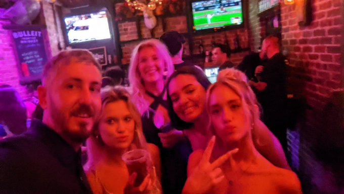 #VIP https://t.co/JpCT0DkPye<a href="/tag/vip"class="tags">#VIP</a>