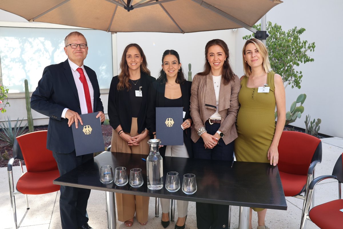 Con “La Cana, Proyecto de Reinserción Social, A.C.” realizamos el proyecto “Lucha contra la exclusión social y económica de las mujeres que han estado privadas de libertad en México.”.
Agradecemos por la cooperación y seguiremos apoyando la causa feminista junto con 🇲🇽
<a href="/LaCanaMx/">La Cana</a>