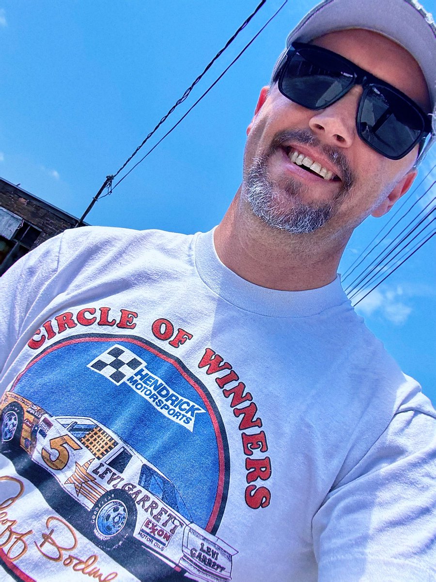 Decided to go all <a href="/DaleJr/">Dale Earnhardt Jr.</a> Retro T-Shirt on a Monday!  Check out the old <a href="/TeamHendrick/">Hendrick Motorsports</a> logo and the Levi Garrett SS! Circa 1986! #Refuse2Lose 
 🤙🏻🤙🏻🤙🏻