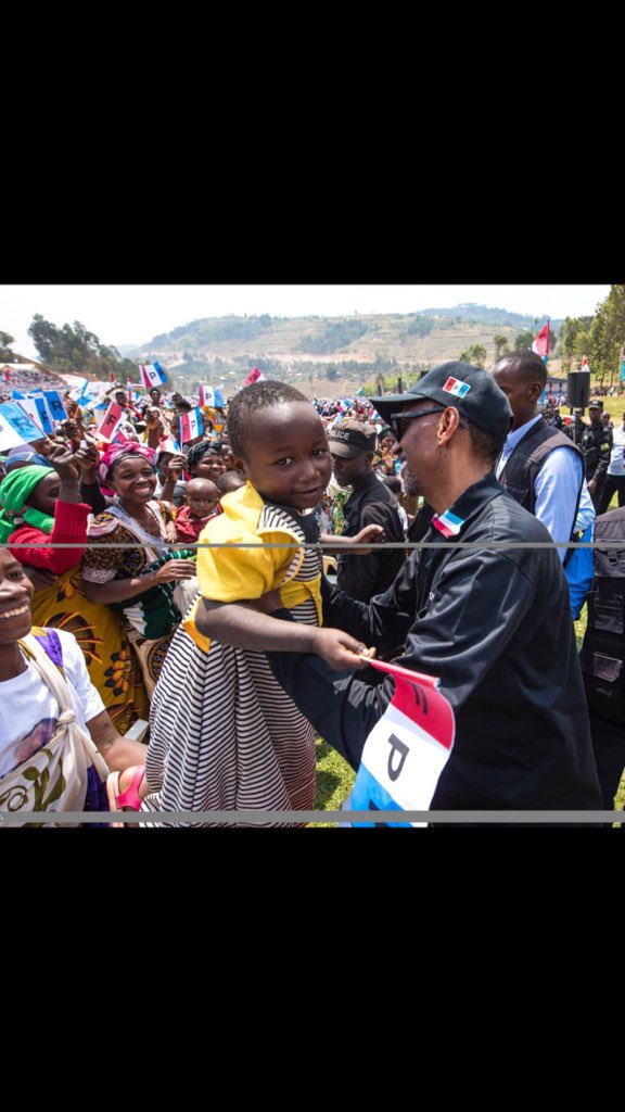 KayinamuraJose8's tweet photo. @ian__kagame Baba wa Taifa🇷🇼#PK ni imfura ifubitse u Rwanda, Le 15/07/2024 i can’t wait ✊🏻kuko u Rwanda rukwiye ibyiza byinshi 
 #RwandaUnity #RPFOnTop #PKNiWowe
@AngeKagame https://t.co/8yN60HA7Ch