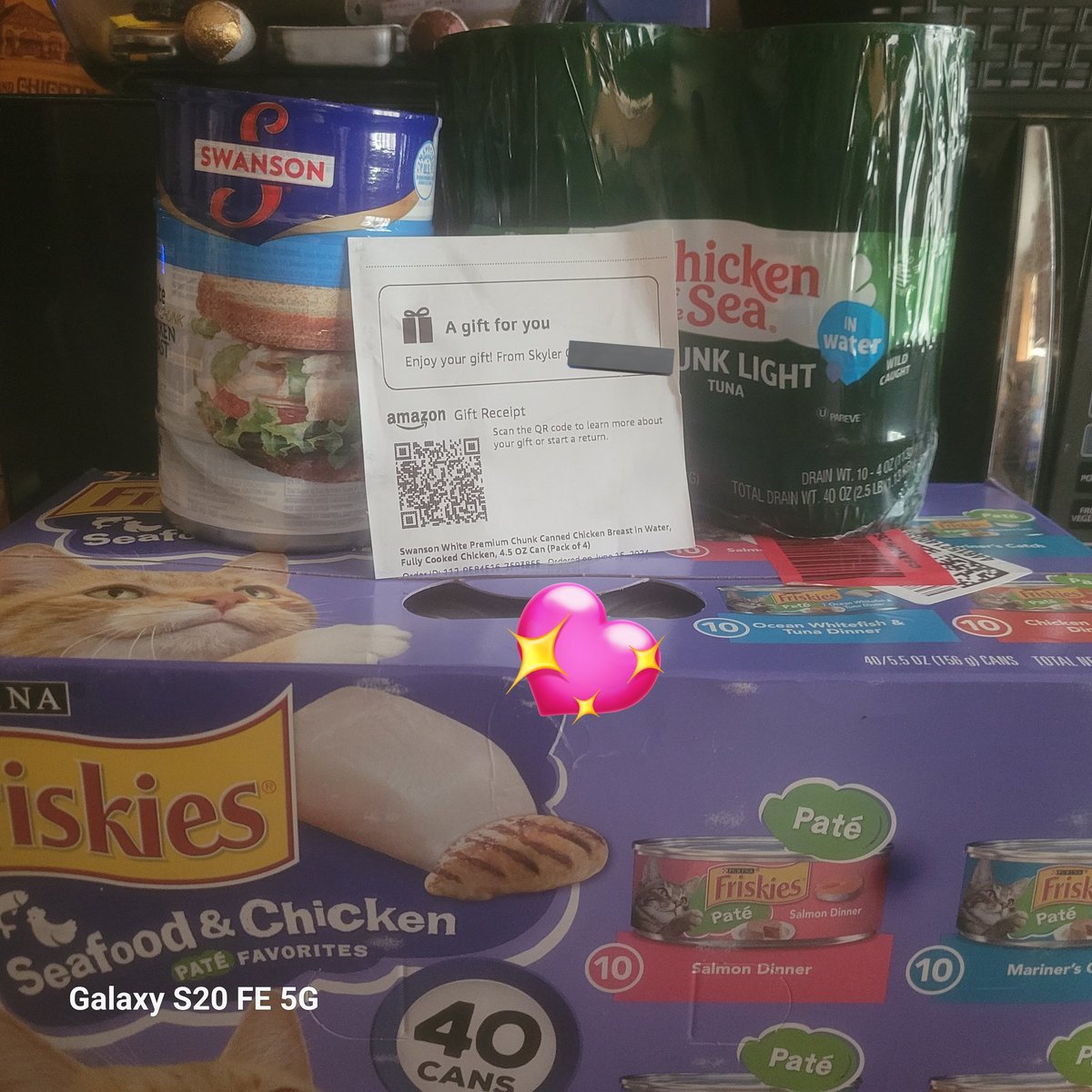 lynnslagle42's tweet photo. My heart is full...thank you all so much #feralcolony #lovemyferals #tnrworks #thankyou #feralsthankyou #sincerely #supporttnr #yallamazing https://t.co/ieBf1524mG