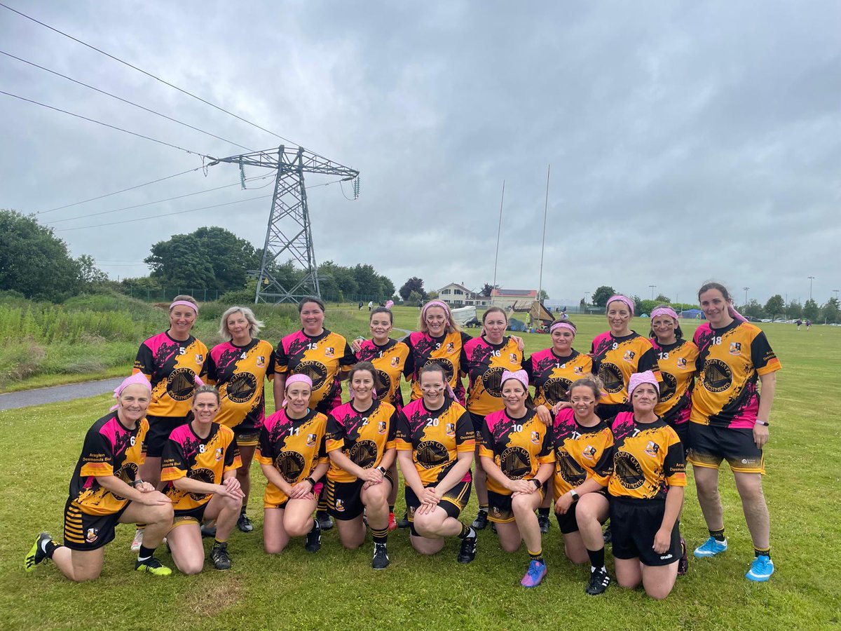 AraglenBui20's tweet photo. Well done to our u10 team who played loads of football yesterday for the North Cork Blitz in Banteer. Well done to the girls and coaches ⚫🟡👏 https://t.co/fyR93V5ULY