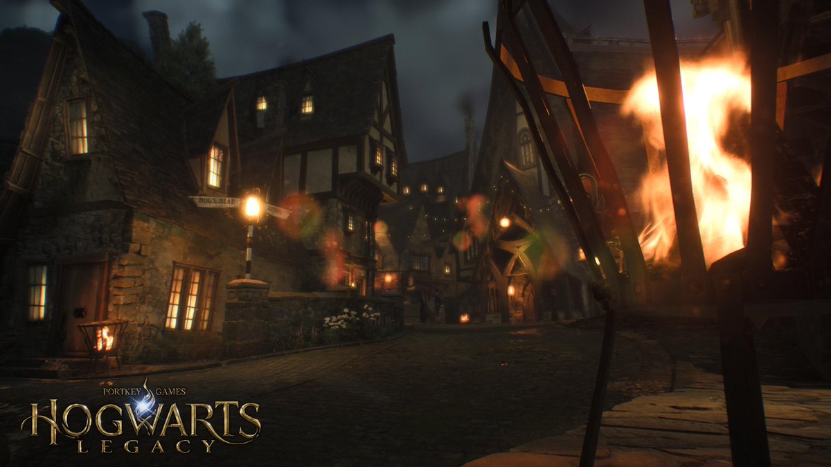 Truewebsta26's tweet photo. @HogwartsLegacy hogsmeade at night is so beautiful ✨love the new photo mode #hogwarts #hogsmeade #PS5 https://t.co/xu7UPwBWh5