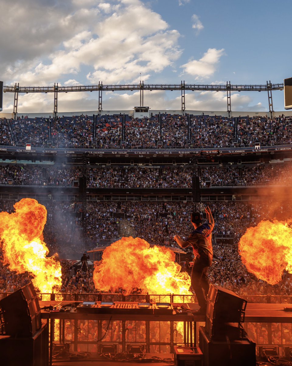 ILLENIUM tweet media