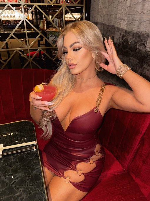 🍒 💣 https://t.co/xcqwPvqvxH