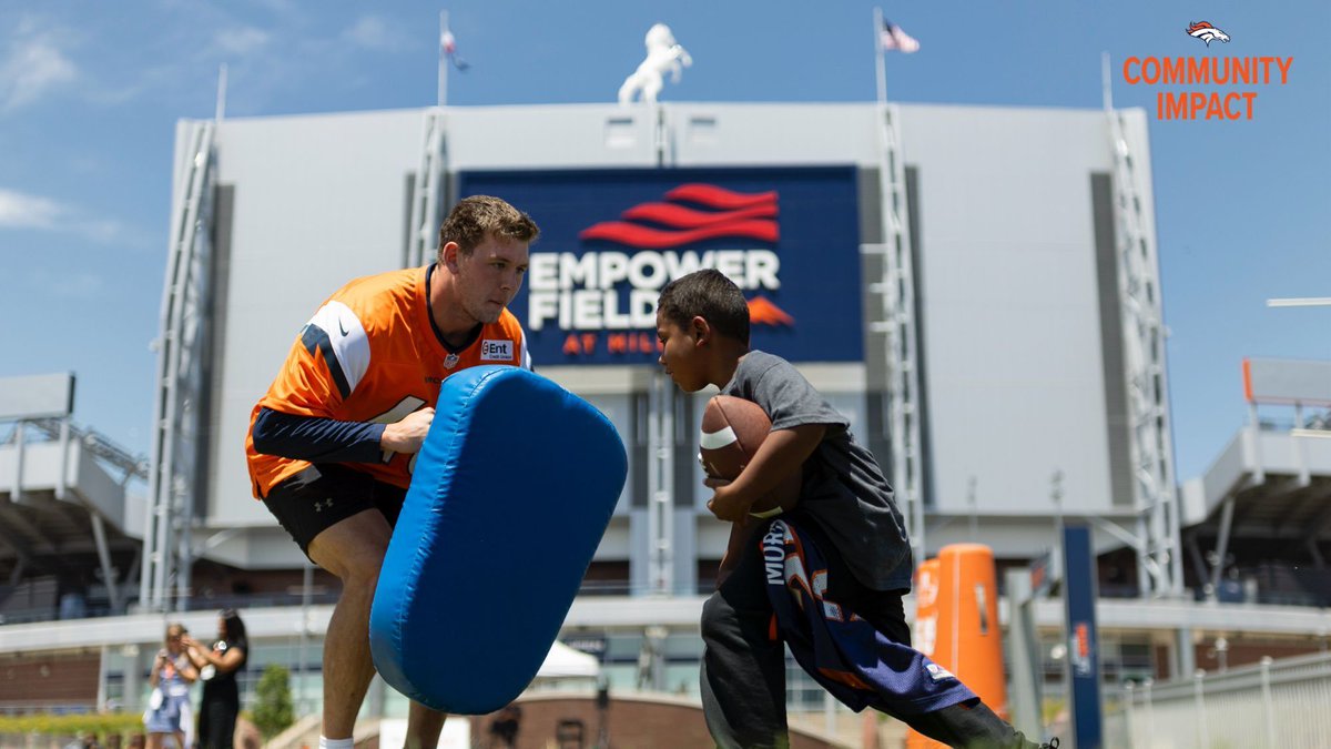 BroncosOffField tweet media