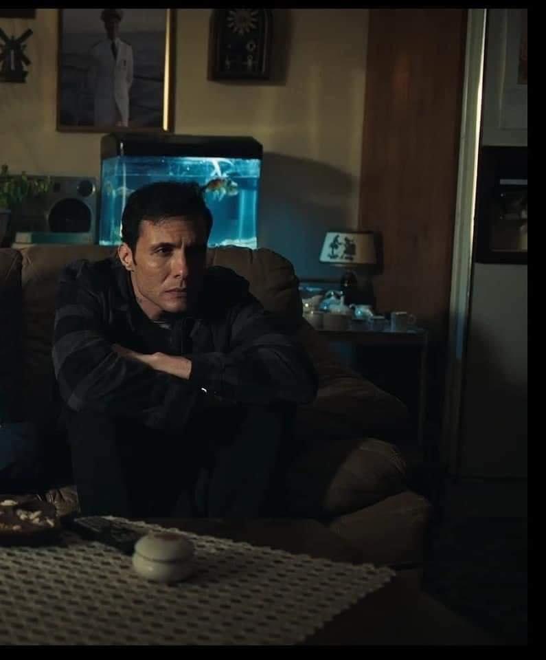 بس القمر مسيره يفارق ويسبني تاني مع الوحده احارب ..