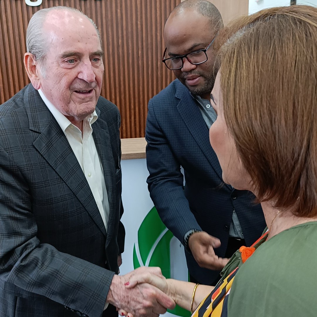 La presidenta María Ramos, estuvo presente en la Inauguración de la nueva sede de <a href="/IntdeSeguros/">Int de Seguros</a>  quienes son miembros activos del gremio.

Agradecemos la invitación y por la confianza depositada en esta bella provincia la cual sabemos que tiene muchísimo potencial.