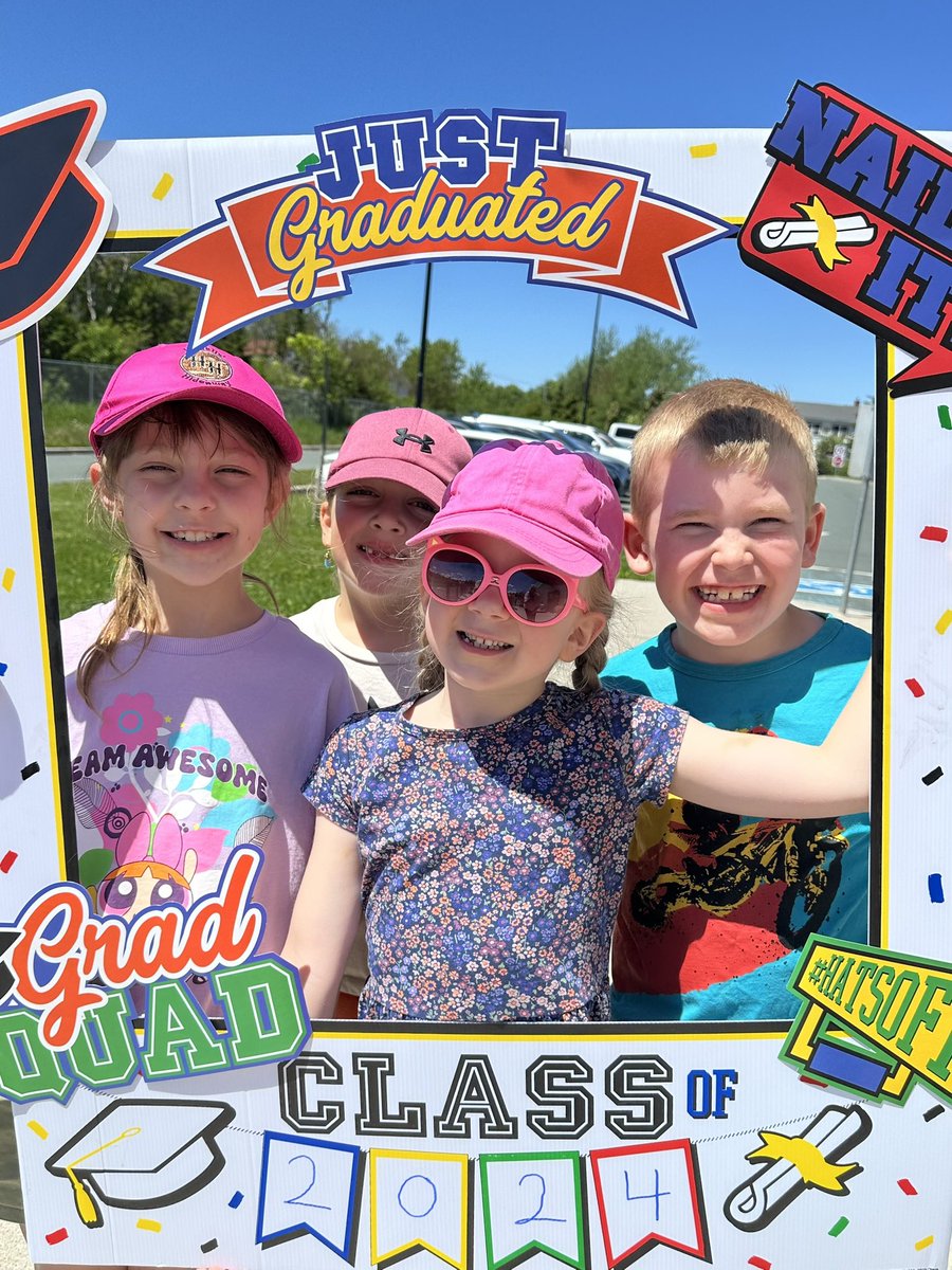 What a perfect day for a Grade 1 celebration! 🎉 🍕 🍰 We are so thankful for our wonderful families who planned and put together this amazing year end celebration for our amazing Grade 1 students! <a href="/AdmiralsAcad_NL/">Admiral’s Academy Navigators 🏳️‍🌈</a>