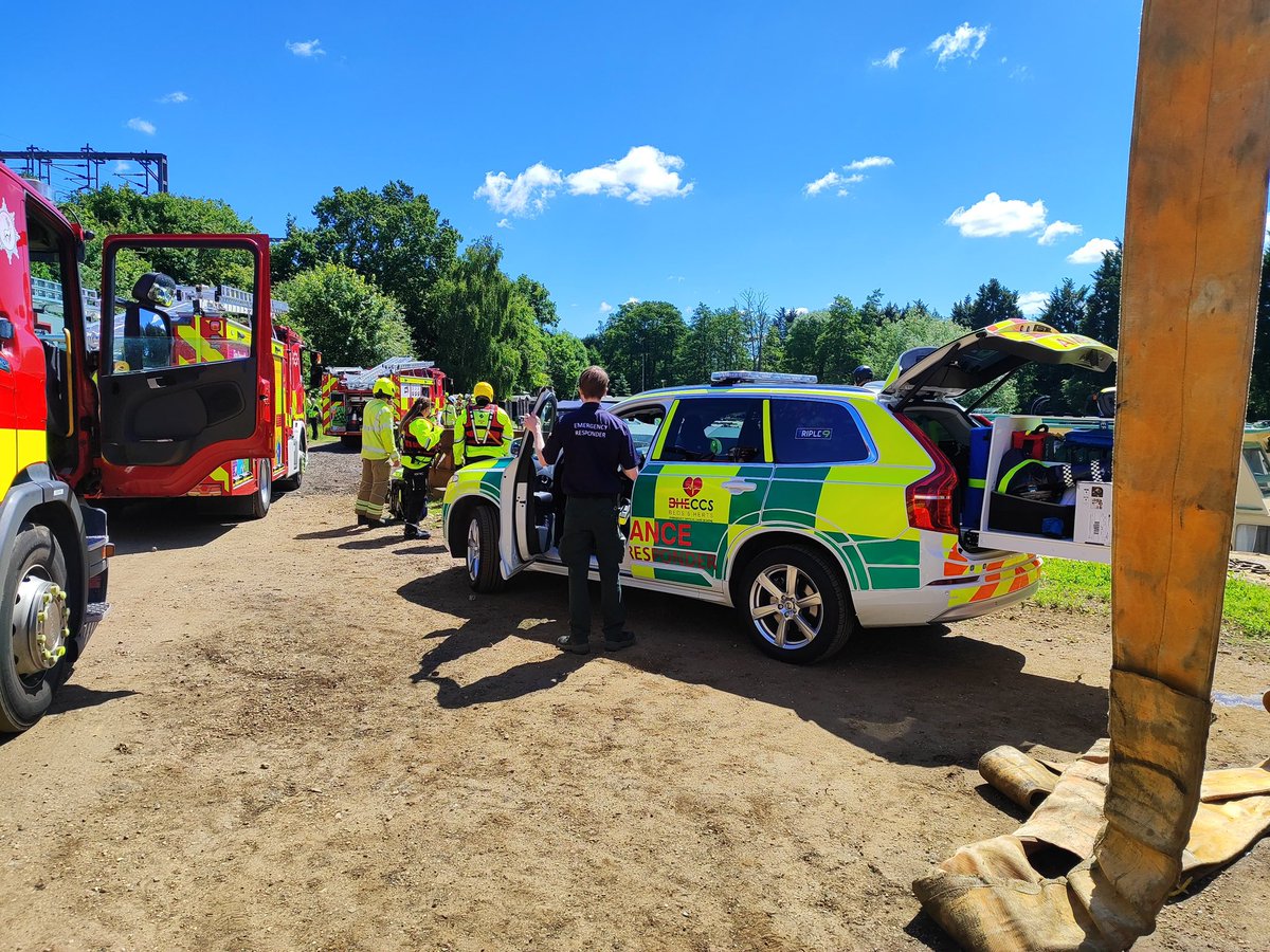 Today three of our Emergency Responders took part in a multi-agency water rescue training exercise with <a href="/HFRS/">Herts Fire & Rescue</a> <a href="/EastEnglandAmb/">EEAST Ambulance Service</a> <a href="/HertsPolice/">Herts Police</a> 

Training alongside partner agencies allows us to make sure we’re able to provide the best care for seriously ill and injured patients.
