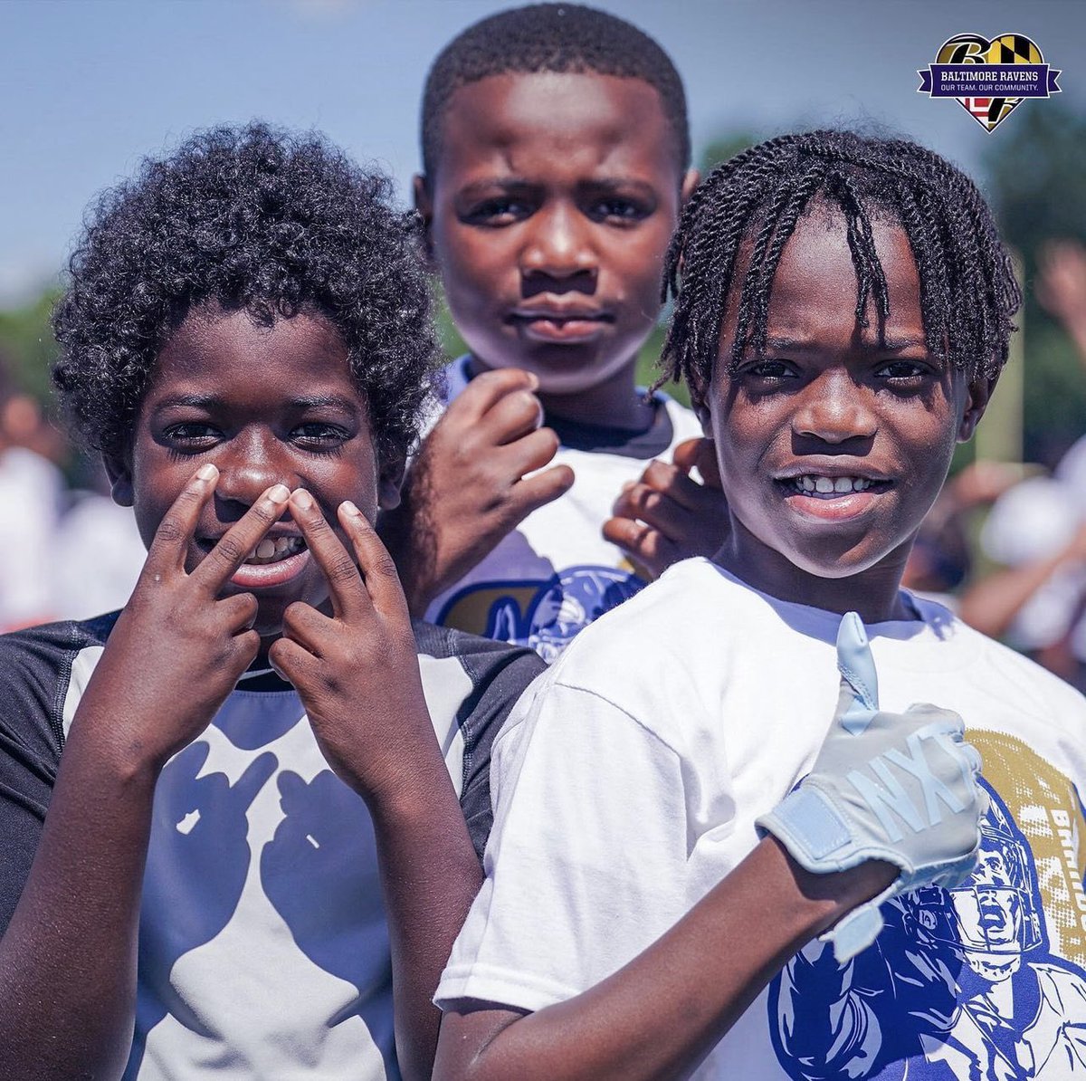 Mr. Perry tweet media