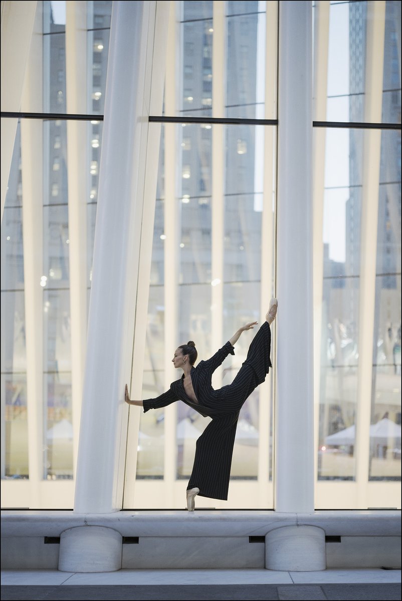 Ballerinaprjct's tweet photo. Lauren Cuthbertson at the Oculus in New York City.
@LondonBallerina #LaurenCuthbertson #BallerinaProject #TheOculus #WorldTradeCenter #NewYorkCity #ballerina #ballet #dance
Purchase a Ballerina Project limited edition print or Instax Collection: https://t.co/6lkvMs9eNf https://t.co/G1nstciAkb