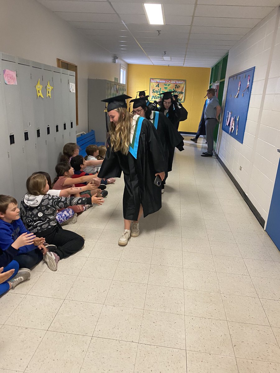 APLowPrimary's tweet image. Congratulations to the Menihek High School graduating class of 2024!! We were so happy to welcome you and to cheer you on during your visit today! We are proud to have been a part of your journey and wish you all the best. 💚🎓@NLSchoolsCA @menihekhigh