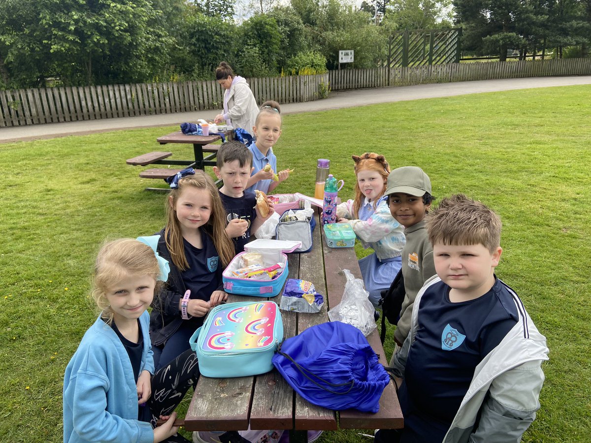 MrsHenryStMarys's tweet photo. We had a great day at Blair Drummond Safari Park today! https://t.co/F3MzOyzdOP