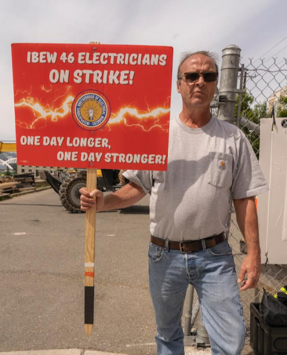IbewLocal46's tweet photo. #Onedaylonger #Onedaystronger #limitedenergy #IBEW46 https://t.co/NvFagv1LWX
