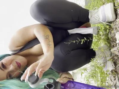 ScarletSmith_20's tweet photo. Sold my media, Cumming in the park on https://t.co/8138wjwWAX https://t.co/vqQTdxxWzd