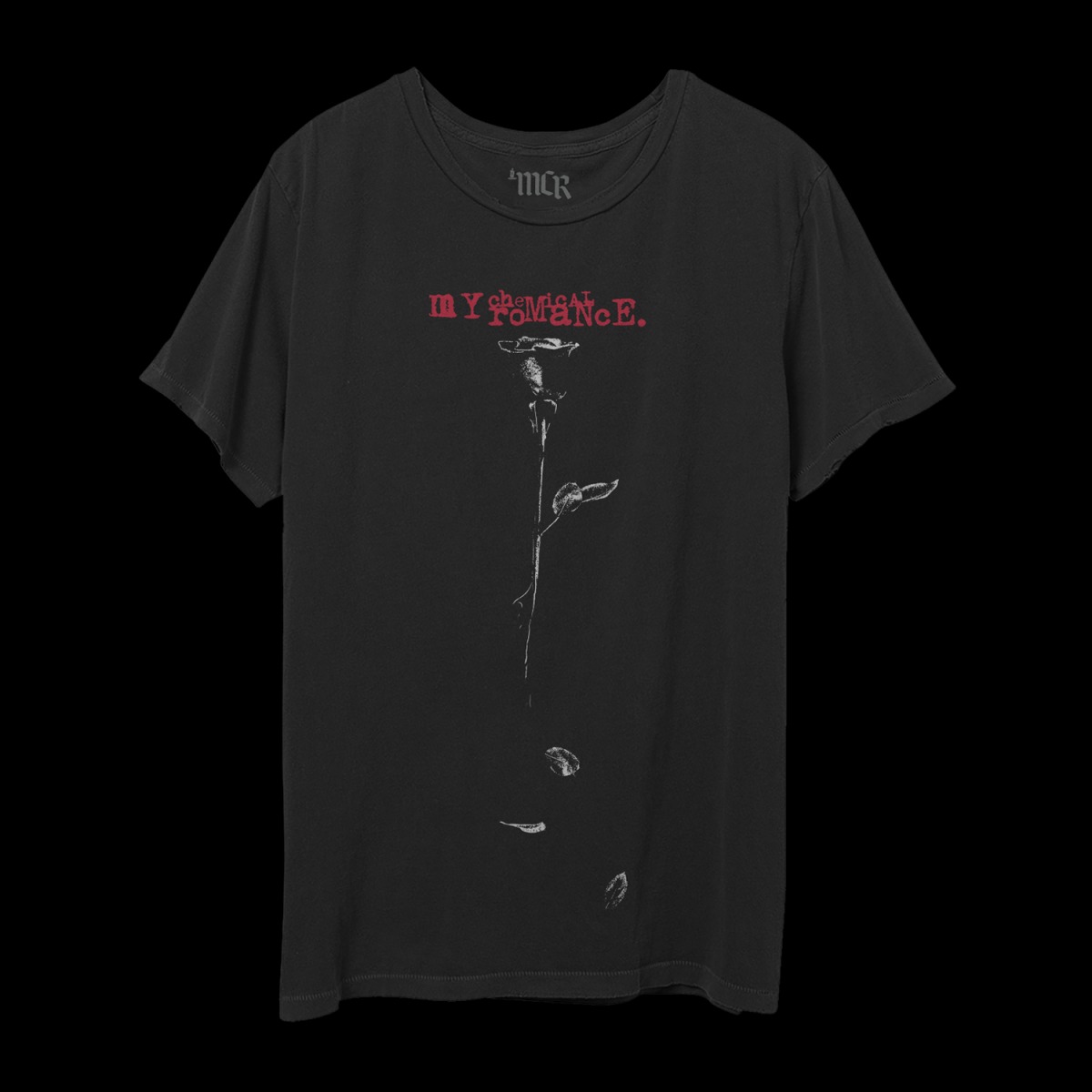 MCRupdates1's tweet image. MCR MERCH GIVEAWAY🖤
We are giving away this epic 'dying rose' t-shirt from the official My Chemical Romance merch store.
Participate by doing the following:
1. Follow us & our friends @StrifeMagazine
2. Retweet THIS tweet
* Giveaway ends June 27th
** Giveaway IS international