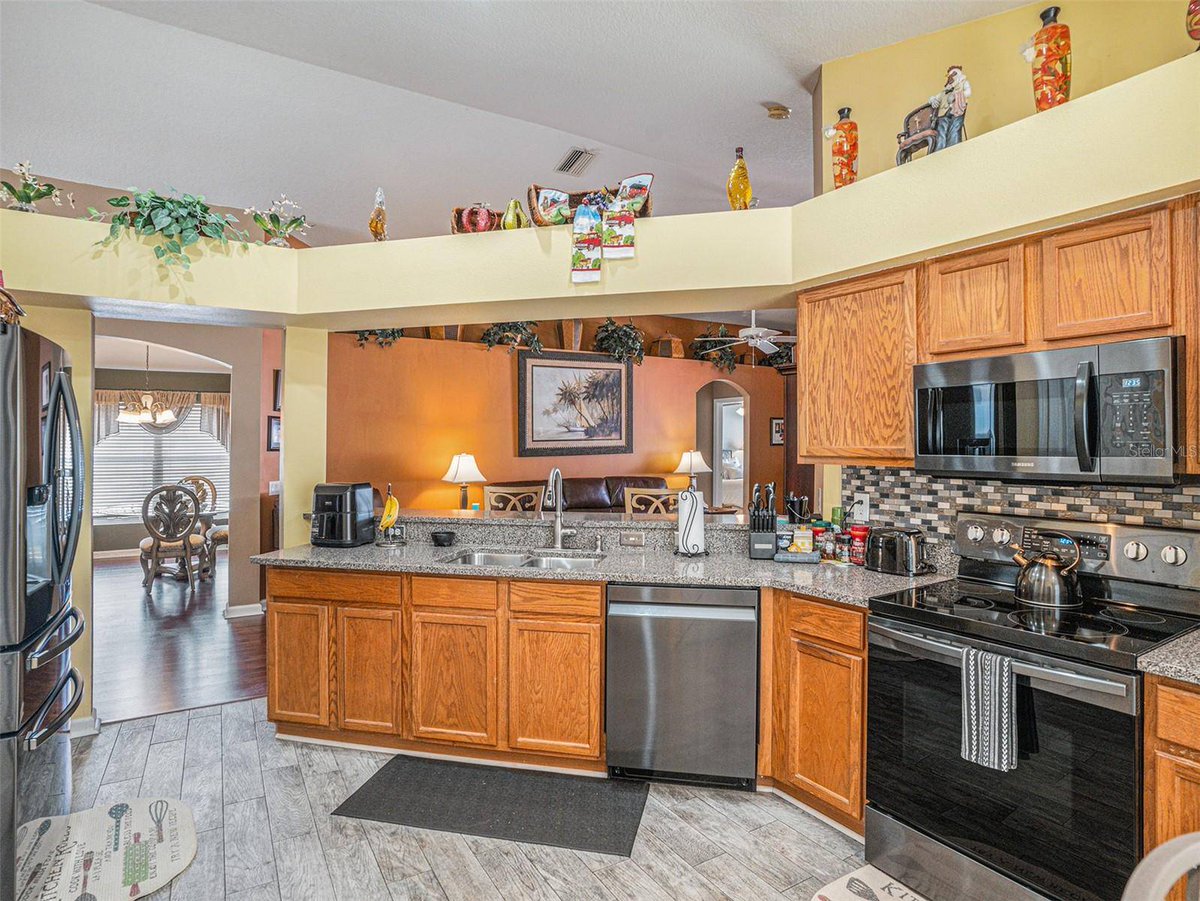 DuoBay's tweet photo. New Listing Price: $425,000
2703 PANKAW LN, Valrico, FL 33596 is a fantastic property with 4 bedrooms and 3 bathrooms.
See more here: https://t.co/ZDVU8l7SOq https://t.co/ufdf1el1ZH