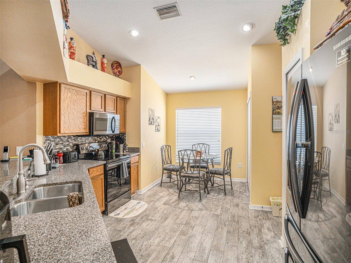 DuoBay's tweet photo. New Listing Price: $425,000
2703 PANKAW LN, Valrico, FL 33596 is a fantastic property with 4 bedrooms and 3 bathrooms.
See more here: https://t.co/ZDVU8l7SOq https://t.co/ufdf1el1ZH