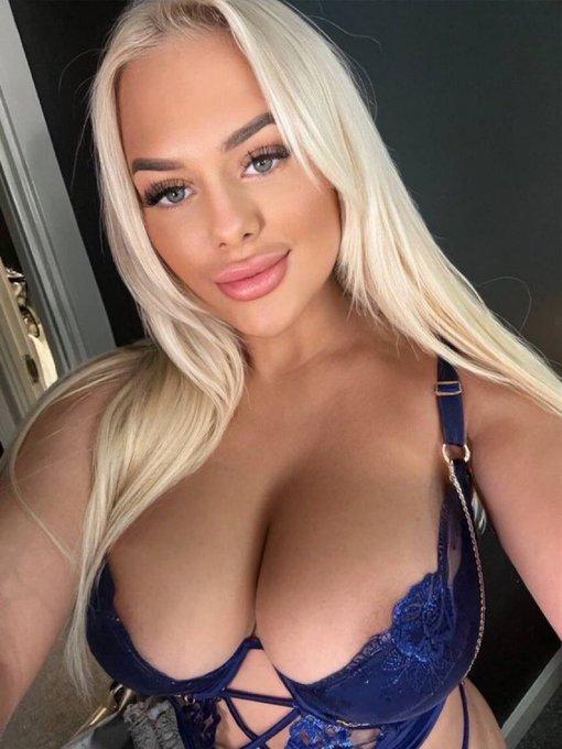 Wanna be my new f*ck buddy? 🥰 https://t.co/X5J90KPdr8